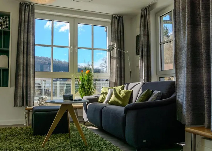 Grosszuegiges Helles Penthouse -Komplette Etage- Mit Balkon Und Stellplatz In Ruhiger Lage