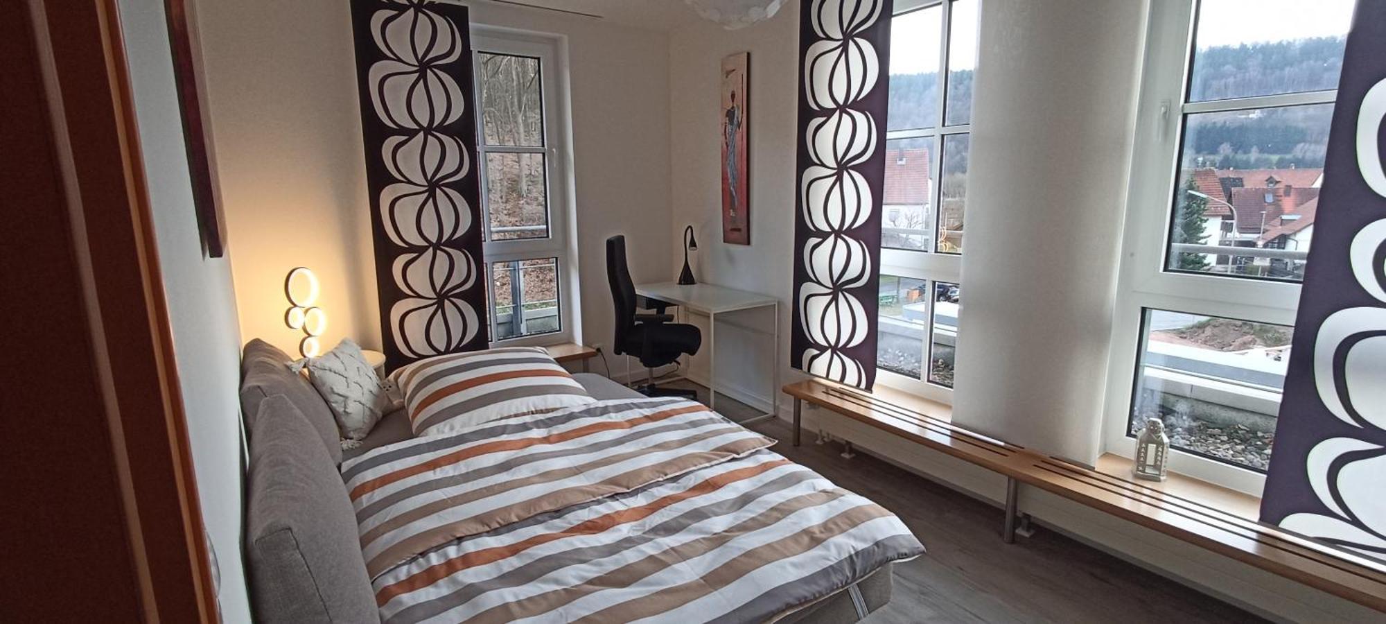 Grosszuegiges Helles Penthouse -komplette Etage- Mit Balkon Und Stellplatz In Ruhiger Lage * Kulmbach