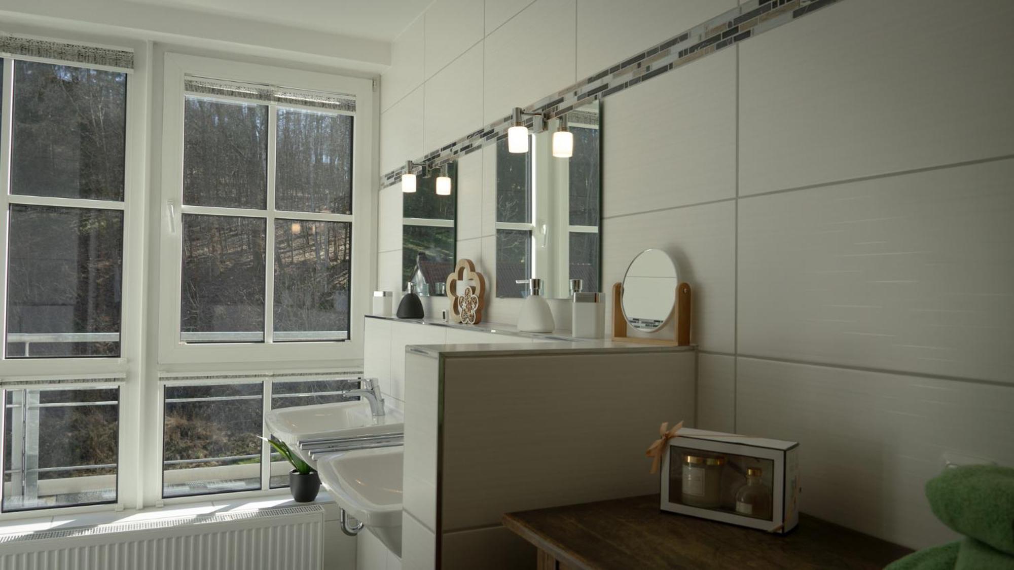 Grosszuegiges Helles Penthouse -komplette Etage- Mit Balkon Und Stellplatz In Ruhiger Lage Apartment *