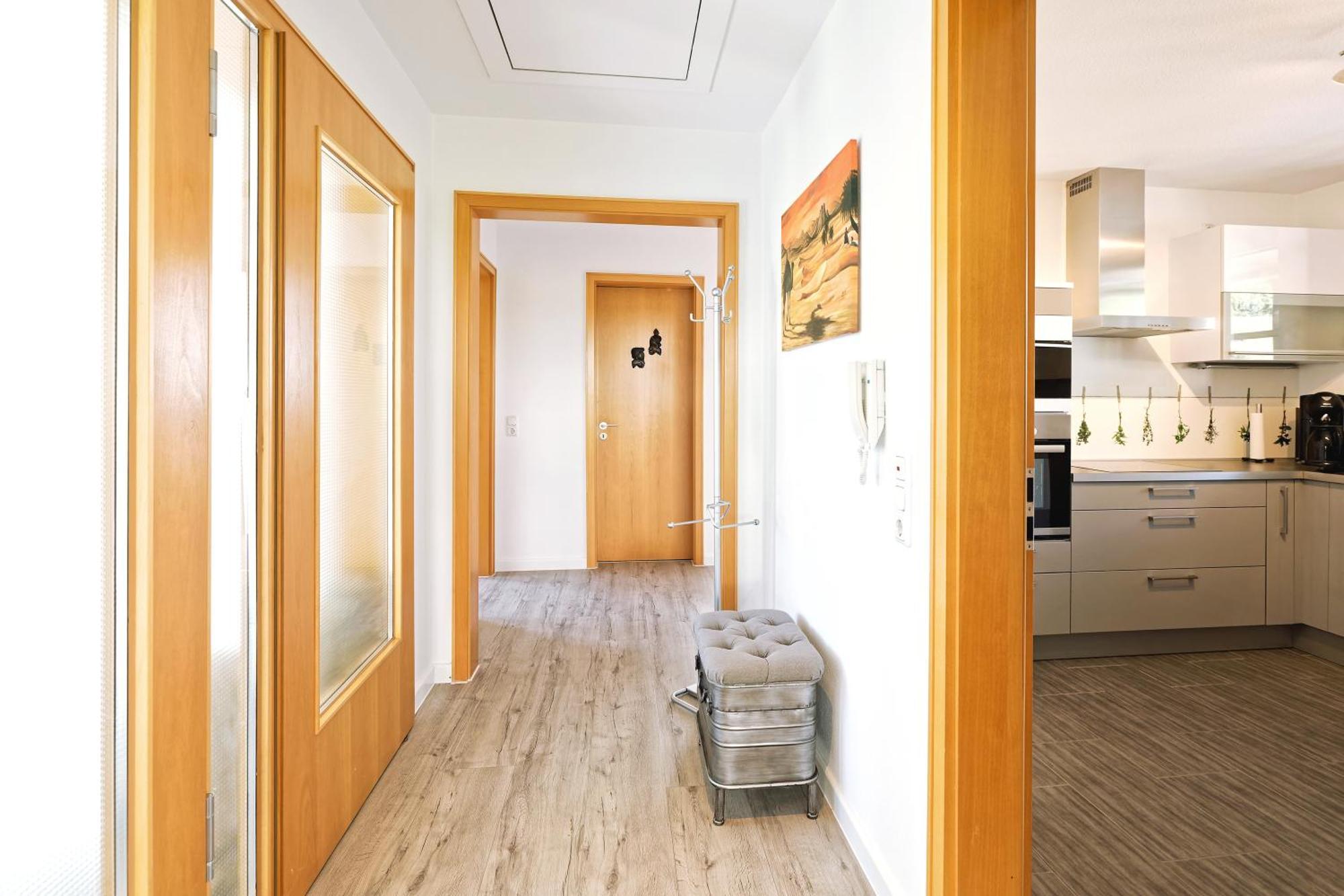 Apartment Grosszuegiges Helles Penthouse -komplette Etage- Mit Balkon Und Stellplatz In Ruhiger Lage *