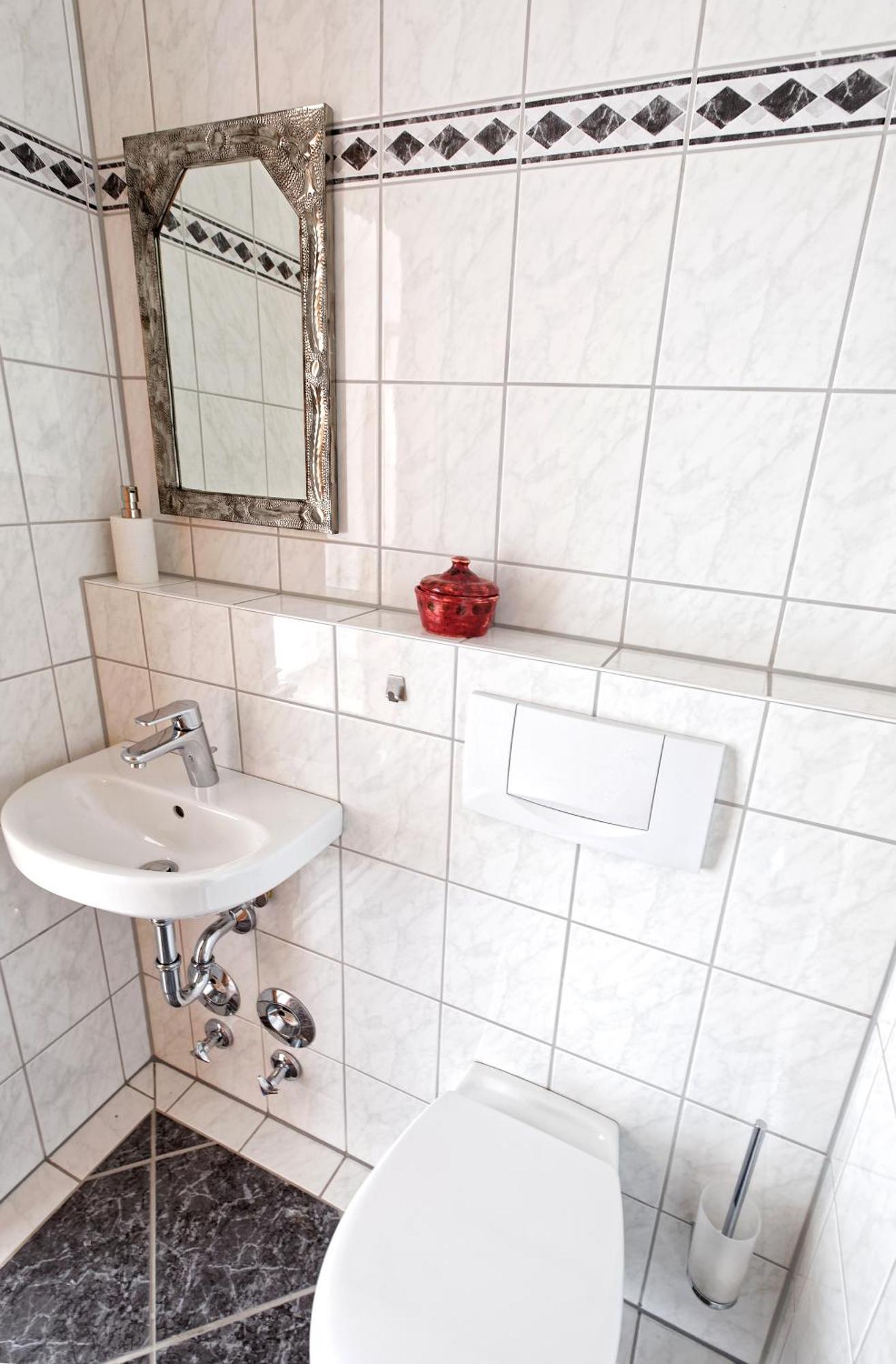 Grosszuegiges Helles Penthouse -komplette Etage- Mit Balkon Und Stellplatz In Ruhiger Lage Apartment *
