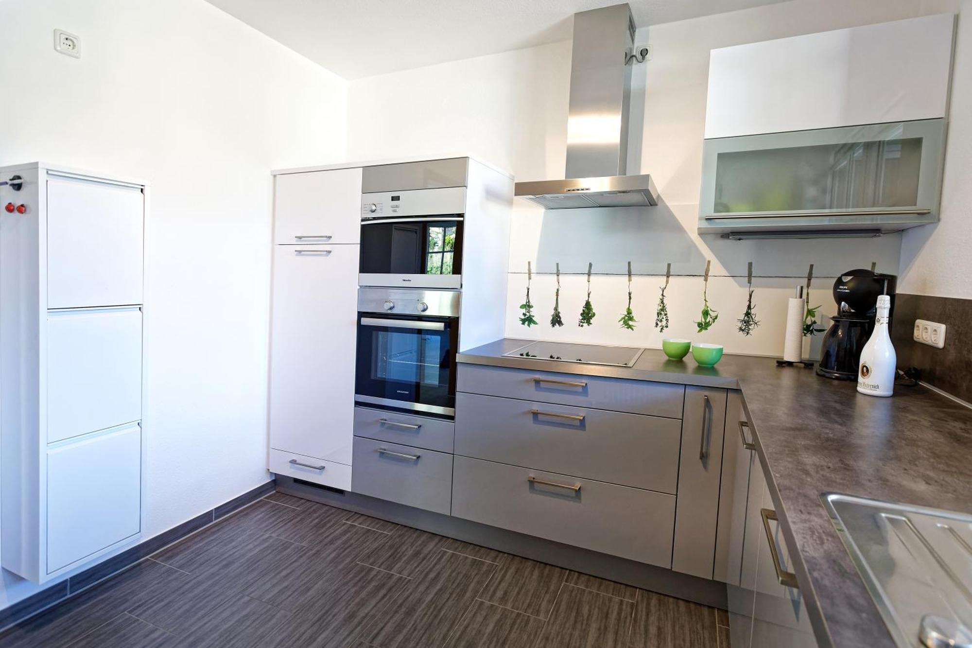 Apartment Grosszuegiges Helles Penthouse -komplette Etage- Mit Balkon Und Stellplatz In Ruhiger Lage Kulmbach